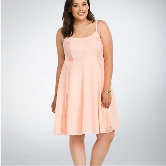 Torrid Georgette Lace Inset Dress, New with Tags - Picture 1 of 6